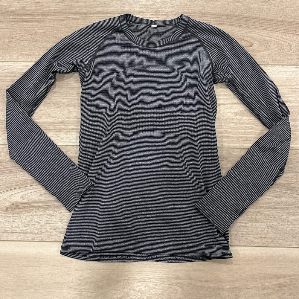 Lululemon Swiftly Speed Long Sleeve *Shine Black/White/Silver | SIZE: 4